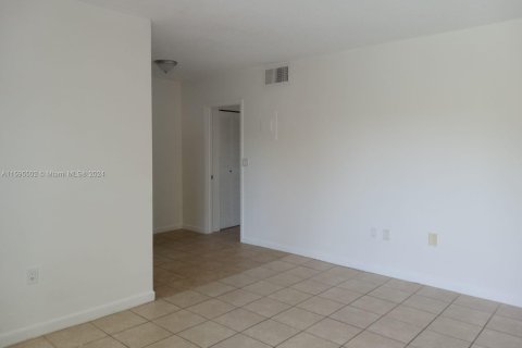 Copropriété à vendre à North Miami, Floride: 1 chambre, 52.4 m2 № 1404263 - photo 8