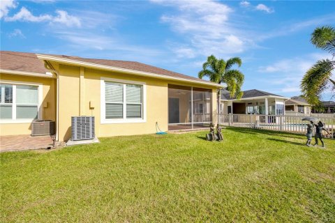 Villa ou maison à vendre à Land O' Lakes, Floride: 3 chambres, 188.03 m2 № 1246983 - photo 20