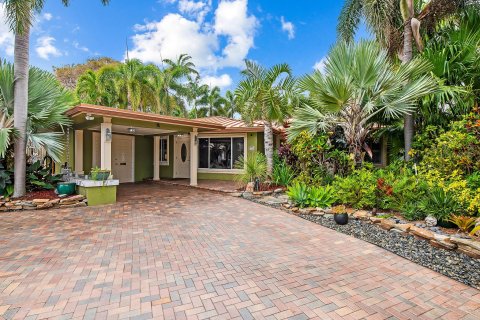 House in Wilton Manors, Florida 4 bedrooms, 199.28 sq.m. № 1058907 - photo 9