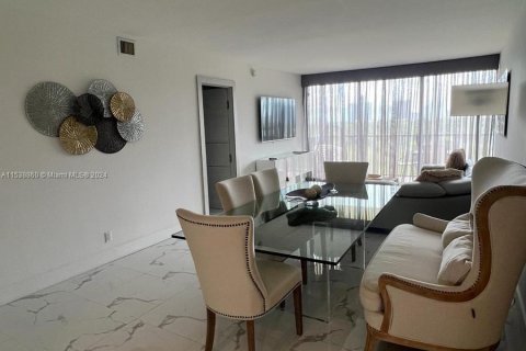 Copropriété à vendre à Aventura, Floride: 2 chambres, 107.49 m2 № 1029029 - photo 4