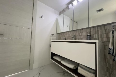 Купить кондоминиум в Авентура, Флорида 2 спальни, 107.49м2, № 1029029 - фото 27