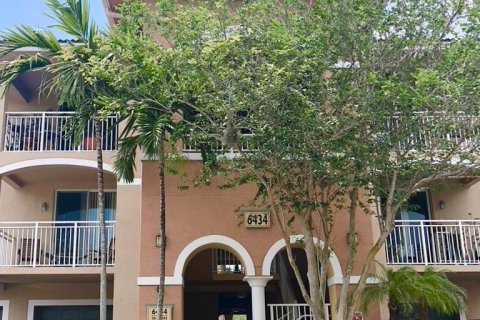 Condo in West Palm Beach, Florida, 3 bedrooms  № 1068024 - photo 15