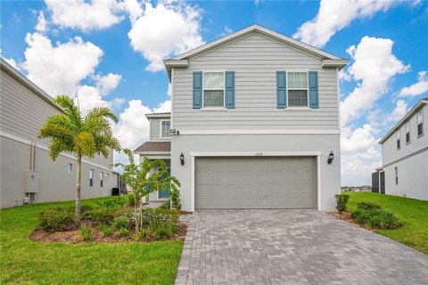 House in Davenport, Florida 5 bedrooms, 231.88 sq.m. № 1335679 - photo 1