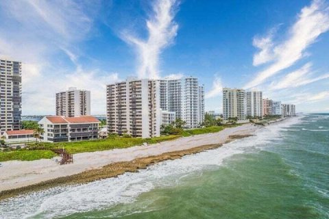 Copropriété à vendre à Riviera Beach, Floride: 3 chambres, 133.04 m2 № 1065657 - photo 12