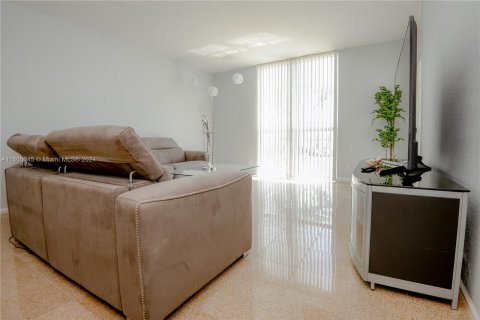 Condominio en venta en Hollywood, Florida, 2 dormitorios, 108.97 m2 № 1209943 - foto 24