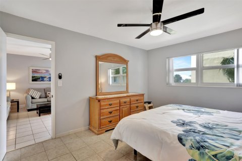 Condo in Pompano Beach, Florida, 2 bedrooms  № 1075964 - photo 12