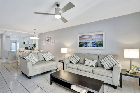 Copropriété à vendre à Pompano Beach, Floride: 2 chambres, 100.33 m2 № 1075964 - photo 16