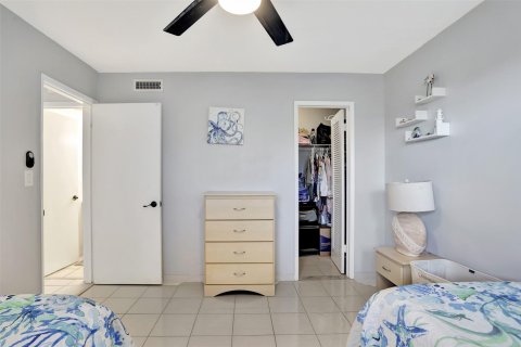 Condo in Pompano Beach, Florida, 2 bedrooms  № 1075964 - photo 24