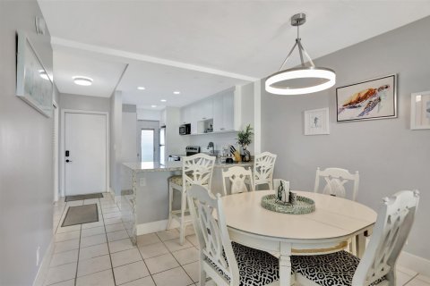 Copropriété à vendre à Pompano Beach, Floride: 2 chambres, 100.33 m2 № 1075964 - photo 20