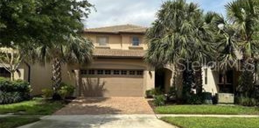 Casa en Kissimmee, Florida 5 dormitorios, 243.59 m2 № 1245038