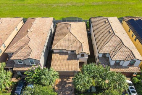 Villa ou maison à vendre à Kissimmee, Floride: 5 chambres, 243.59 m2 № 1245038 - photo 2