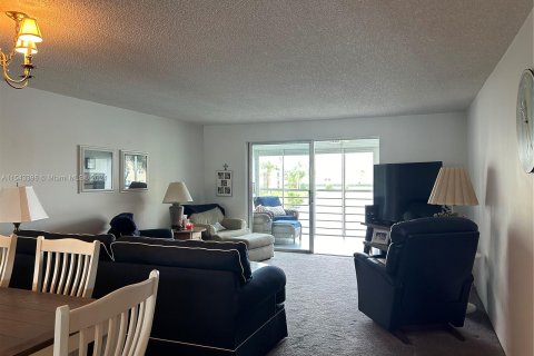 Condo in Dania Beach, Florida, 2 bedrooms  № 1043891 - photo 19
