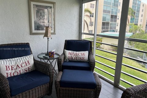 Copropriété à vendre à Dania Beach, Floride: 2 chambres, 110.55 m2 № 1043891 - photo 20
