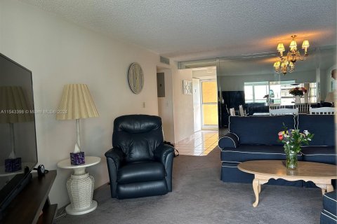 Copropriété à vendre à Dania Beach, Floride: 2 chambres, 110.55 m2 № 1043891 - photo 8