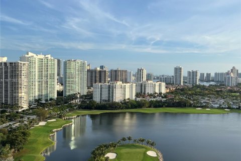 Condo in Aventura, Florida, 2 bedrooms  № 1234596 - photo 3