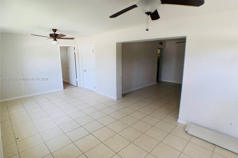 Villa ou maison à vendre à Fort Lauderdale, Floride: 4 chambres, 126.81 m2 № 1234594 - photo 11