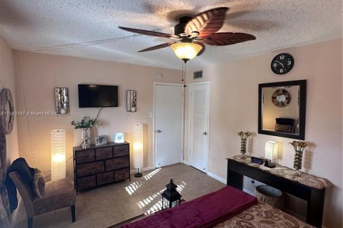 Condo in Margate, Florida, 2 bedrooms  № 1042927 - photo 9