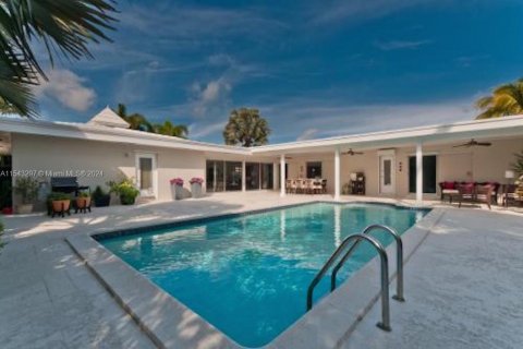 Casa en venta en Pinecrest, Florida, 4 dormitorios, 226.96 m2 № 1042890 - foto 7