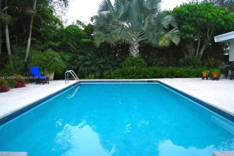 Casa en venta en Pinecrest, Florida, 4 dormitorios, 226.96 m2 № 1042890 - foto 2