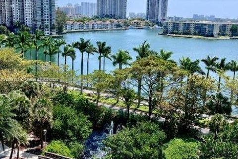 Condominio en venta en Aventura, Florida, 1 dormitorio, 99.03 m2 № 1078400 - foto 14