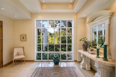 Villa ou maison à vendre à Coral Gables, Floride: 5 chambres, 502.69 m2 № 1021640 - photo 3