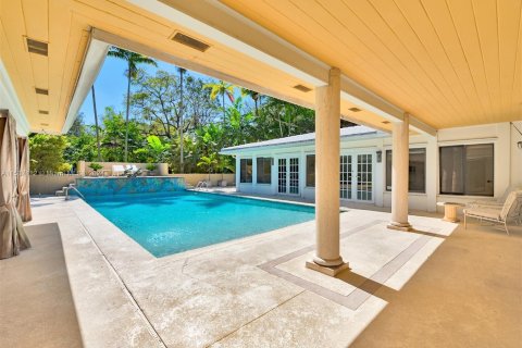 Villa ou maison à vendre à Coral Gables, Floride: 5 chambres, 502.69 m2 № 1021640 - photo 9