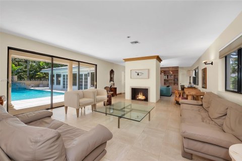 Villa ou maison à vendre à Coral Gables, Floride: 5 chambres, 502.69 m2 № 1021640 - photo 8