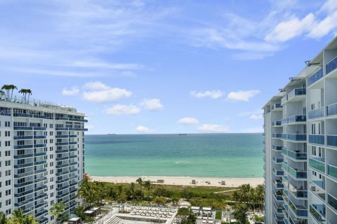 Condo in Miami Beach, Florida, 3 bedrooms  № 1021560 - photo 3