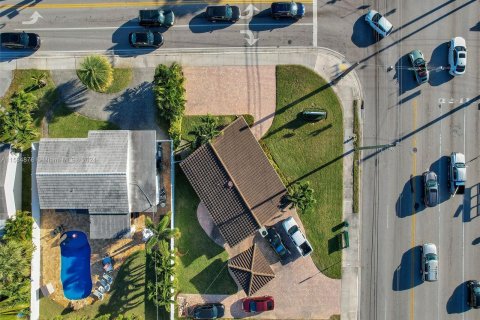 Immobilier commercial à vendre à Wilton Manors, Floride № 1017480 - photo 3