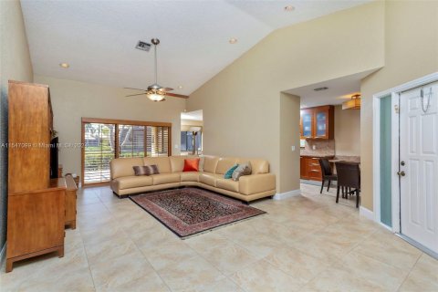 Casa en venta en Plantation, Florida, 3 dormitorios, 143.81 m2 № 1064994 - foto 5
