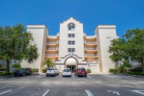 Condominio en venta en Cape Canaveral, Florida, 3 dormitorios, 190.91 m2 № 1387612 - foto 1