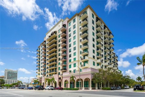 Condominio en venta en Coral Gables, Florida, 2 dormitorios, 118.91 m2 № 1049740 - foto 10