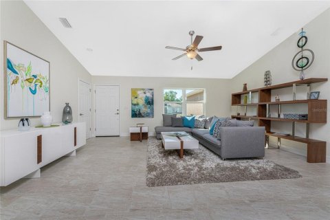 Casa en venta en North Port, Florida, 3 dormitorios, 155.15 m2 № 1248027 - foto 2