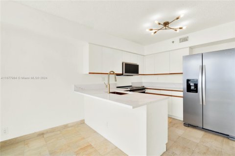 Condominio en venta en Aventura, Florida, 1 dormitorio, 97.55 m2 № 1405927 - foto 3