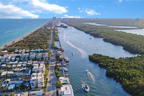 Condo in Dania Beach, Florida, 2 bedrooms  № 1242179 - photo 20