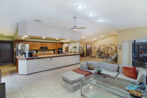 Villa ou maison à vendre à Coral Springs, Floride: 4 chambres, 215.16 m2 № 1079747 - photo 12