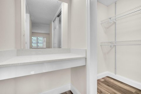 Copropriété à vendre à Boca Raton, Floride: 2 chambres, 88.72 m2 № 1024249 - photo 13