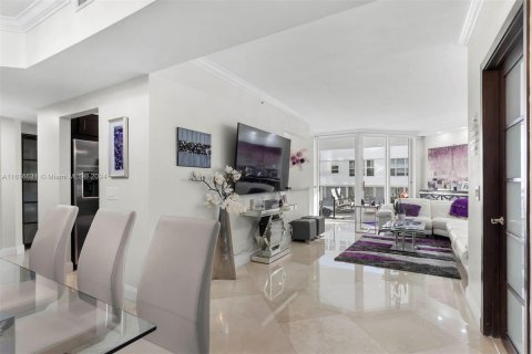 Copropriété à vendre à Miami Beach, Floride: 2 chambres, 138.42 m2 № 1238266 - photo 3