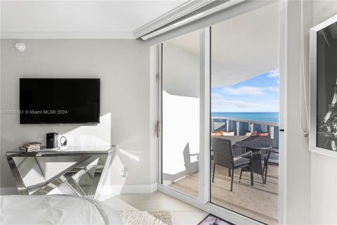 Copropriété à vendre à Miami Beach, Floride: 2 chambres, 138.42 m2 № 1238266 - photo 12