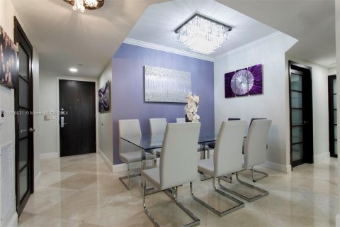 Condo in Miami Beach, Florida, 2 bedrooms  № 1238266 - photo 4