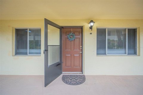 Copropriété à vendre à Daytona Beach, Floride: 2 chambres, 80.27 m2 № 1350642 - photo 2