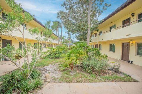 Copropriété à vendre à Daytona Beach, Floride: 2 chambres, 80.27 m2 № 1350642 - photo 28