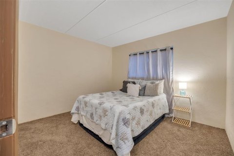 Condo in Daytona Beach, Florida, 2 bedrooms  № 1350642 - photo 21