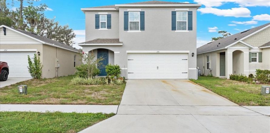 Casa en DeLand, Florida 5 dormitorios, 234.3 m2 № 1380927