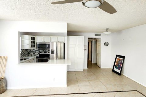 Condominio en alquiler en West Palm Beach, Florida, 1 dormitorio, 63.55 m2 № 1061395 - foto 20