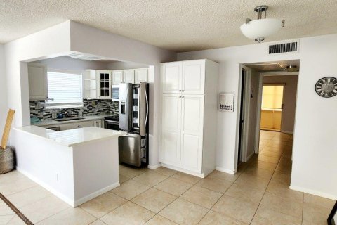 Condominio en alquiler en West Palm Beach, Florida, 1 dormitorio, 63.55 m2 № 1061395 - foto 18
