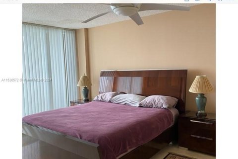 Condo in Sunny Isles Beach, Florida, 3 bedrooms  № 1019629 - photo 26