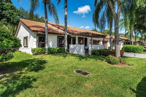 Villa ou maison à vendre à Tamarac, Floride: 2 chambres, 138.61 m2 № 1379158 - photo 8