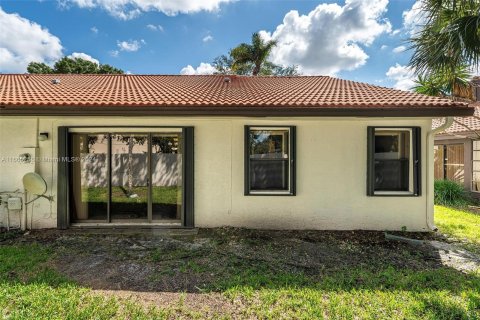 Villa ou maison à vendre à Tamarac, Floride: 2 chambres, 138.61 m2 № 1379158 - photo 29