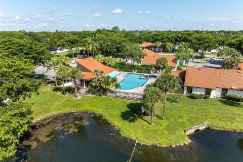 Villa ou maison à vendre à Tamarac, Floride: 2 chambres, 138.61 m2 № 1379158 - photo 28